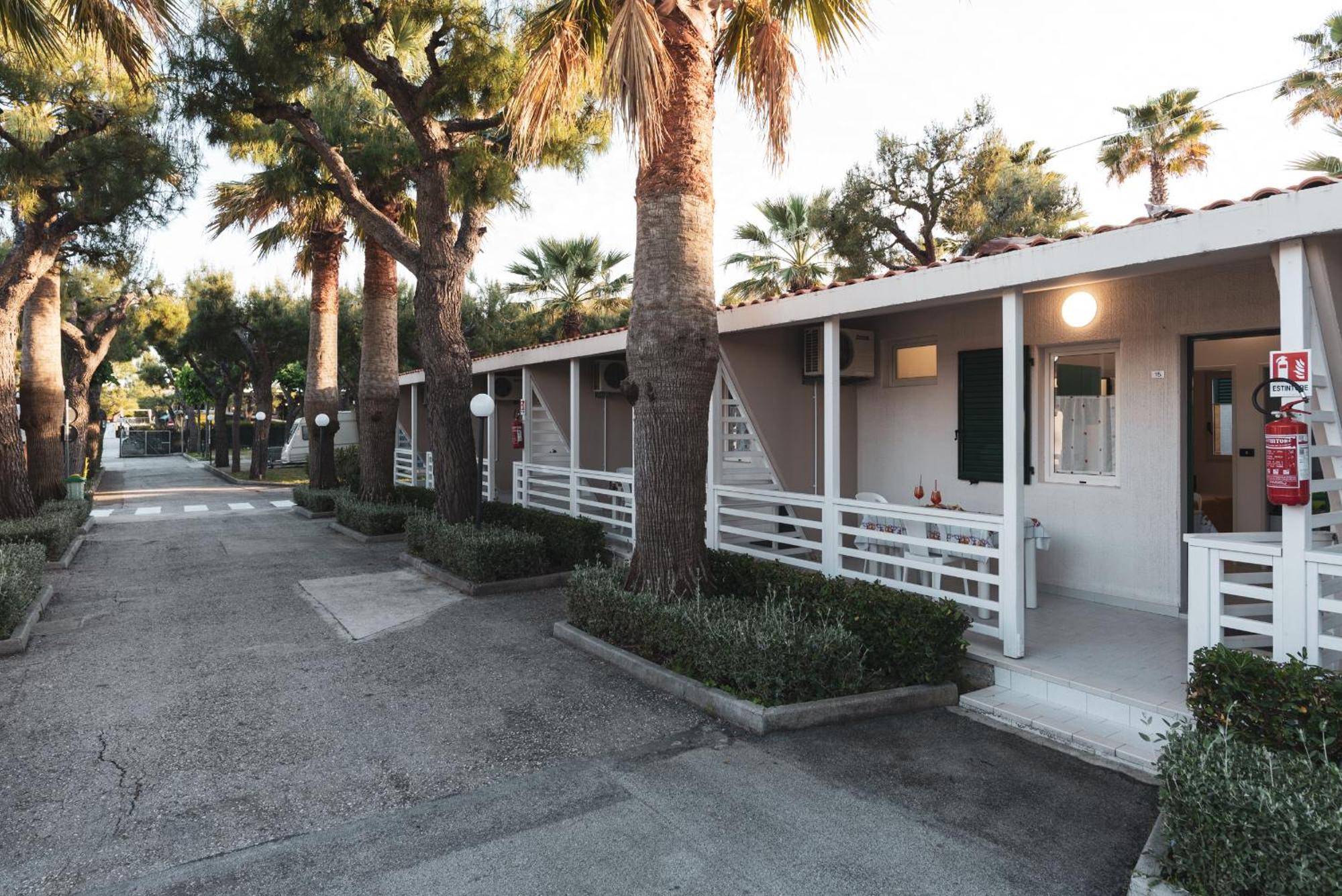 Camping Villaggio Calypso Cupra Marittima Exterior photo